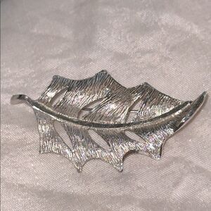Vintage Silver Tone Leaf Brooch